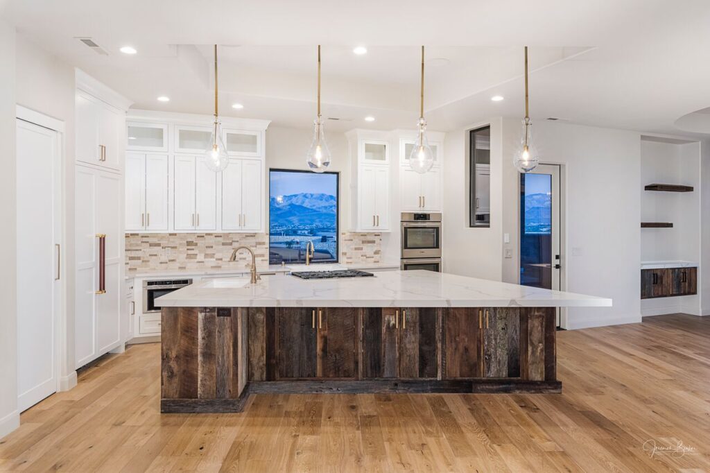 Platinum construction and development luxury custom homes in Southern Utah cedar city, st george, ut
